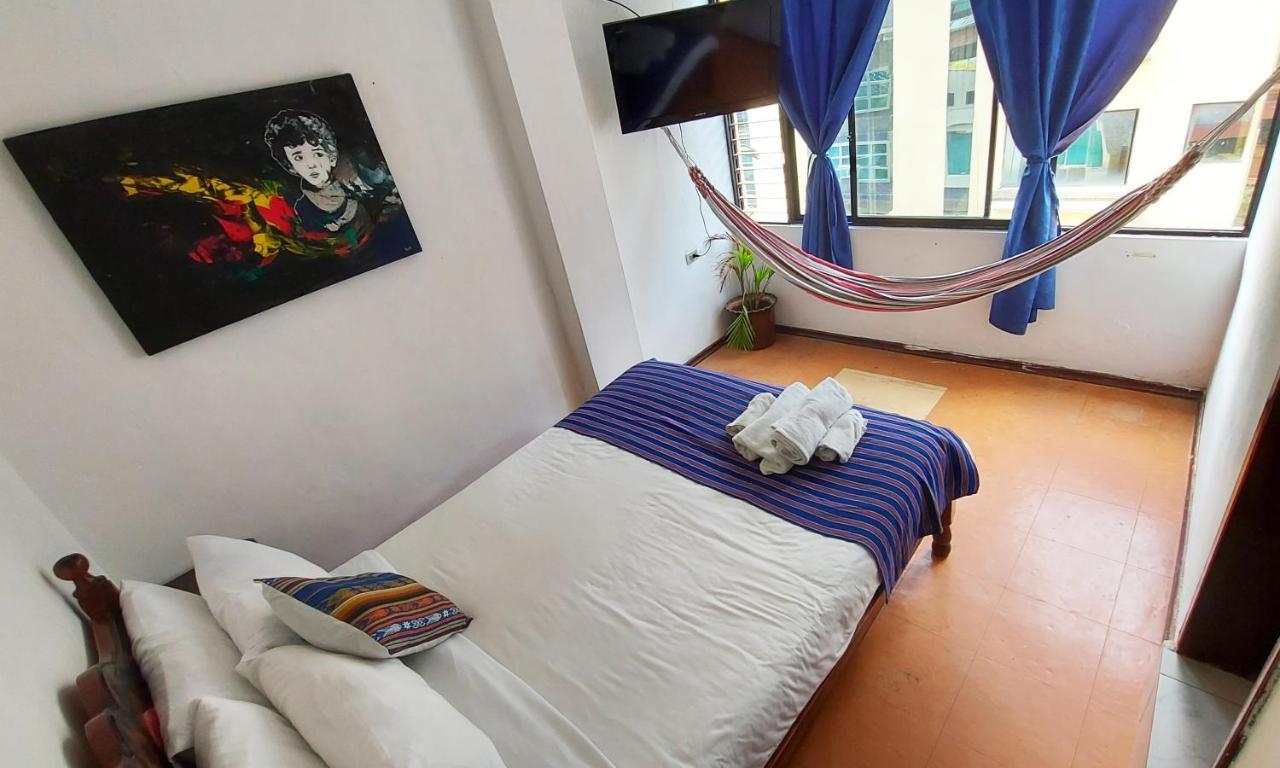 Erupcion Art Hotel & Hostel Баньос Экстерьер фото