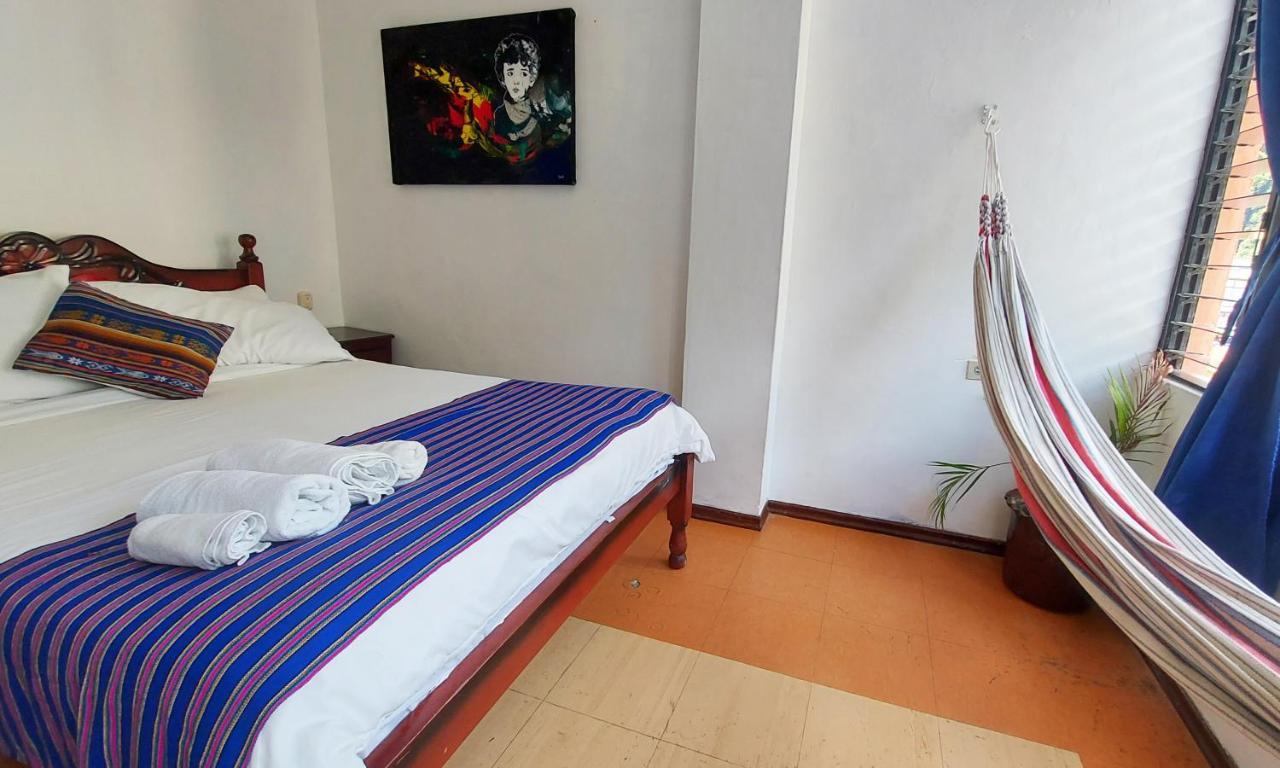 Erupcion Art Hotel & Hostel Баньос Экстерьер фото