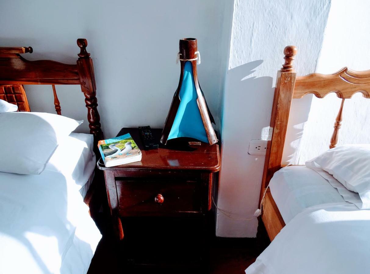 Erupcion Art Hotel & Hostel Баньос Экстерьер фото