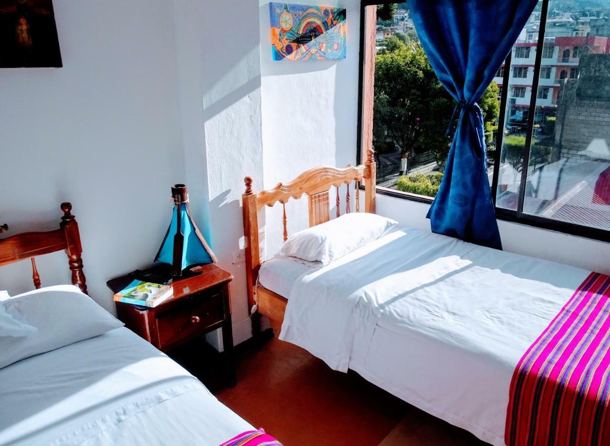 Erupcion Art Hotel & Hostel Баньос Экстерьер фото