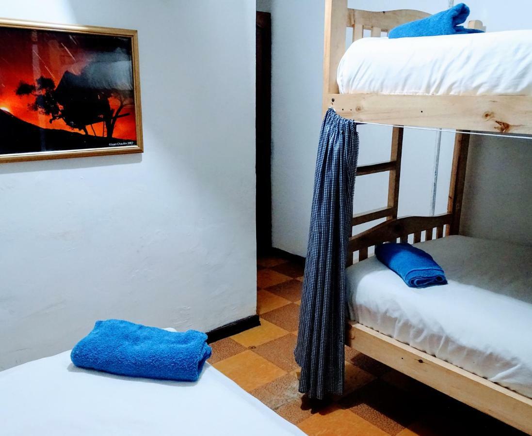 Erupcion Art Hotel & Hostel Баньос Экстерьер фото