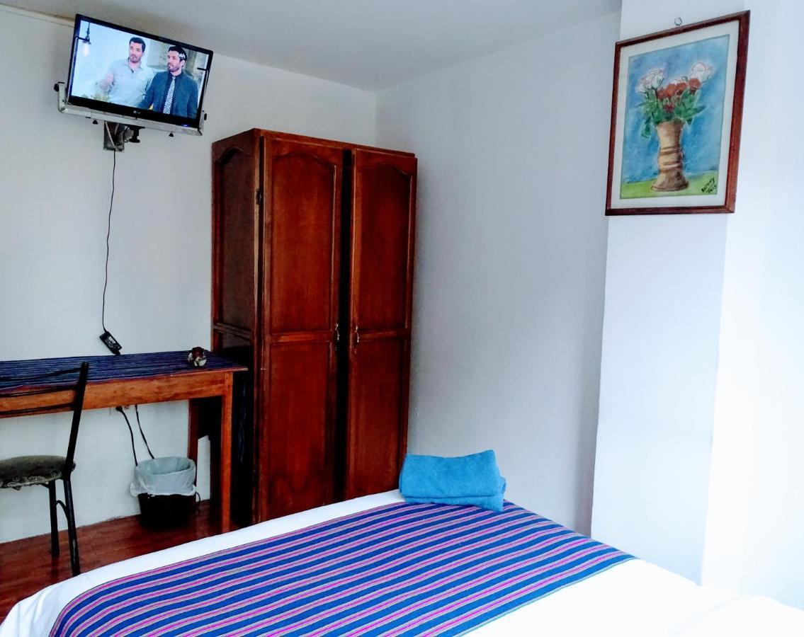 Erupcion Art Hotel & Hostel Баньос Экстерьер фото